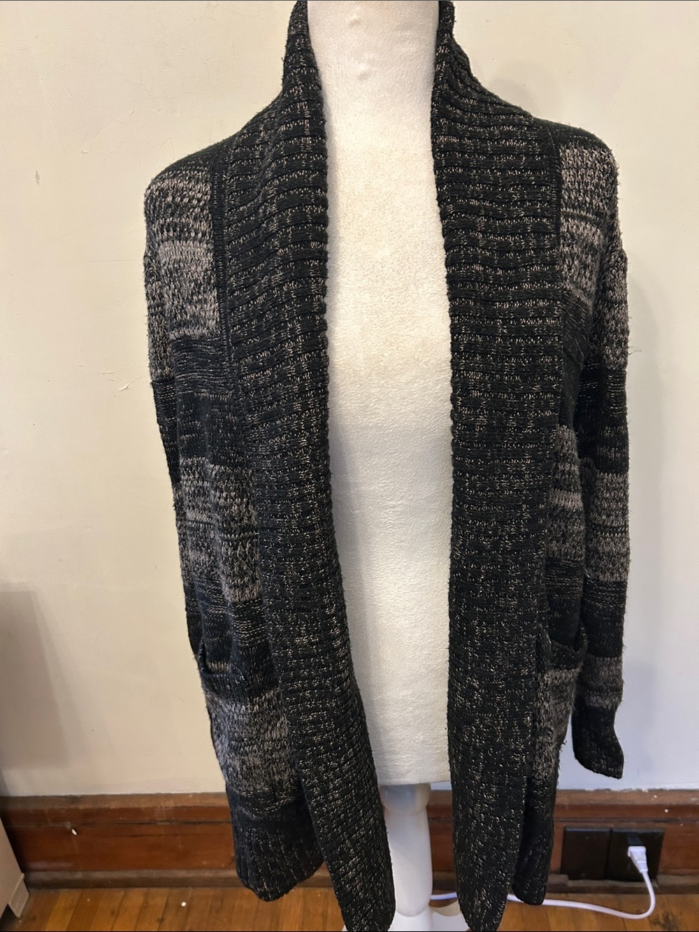 Apt. 9 Black & Gray Open-Front shawl Cardigan Size M EUC